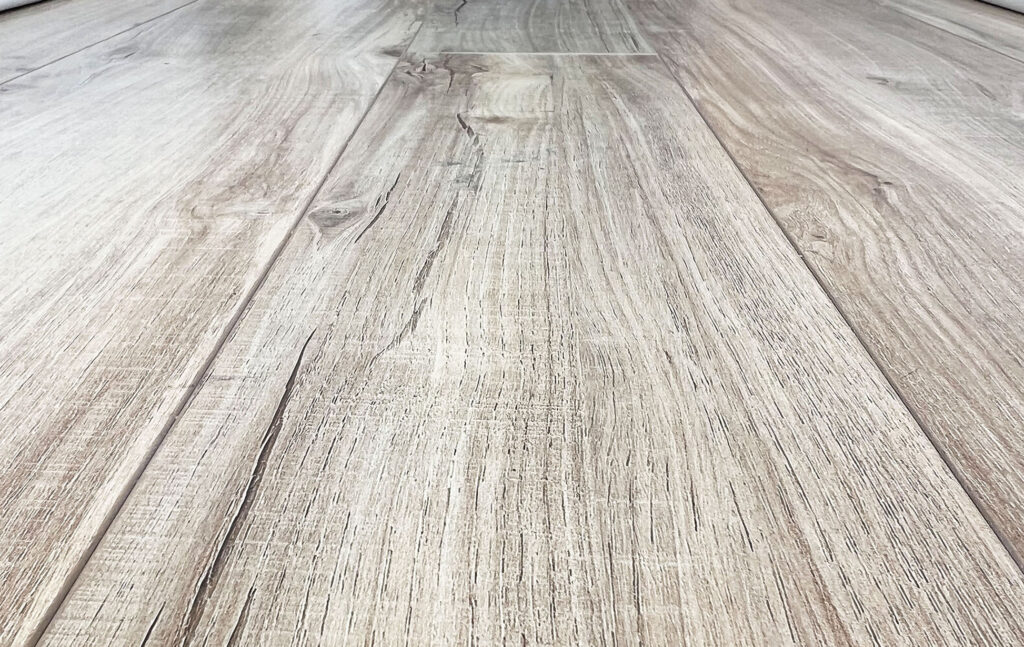 (Heated) Laminate Flooring 1